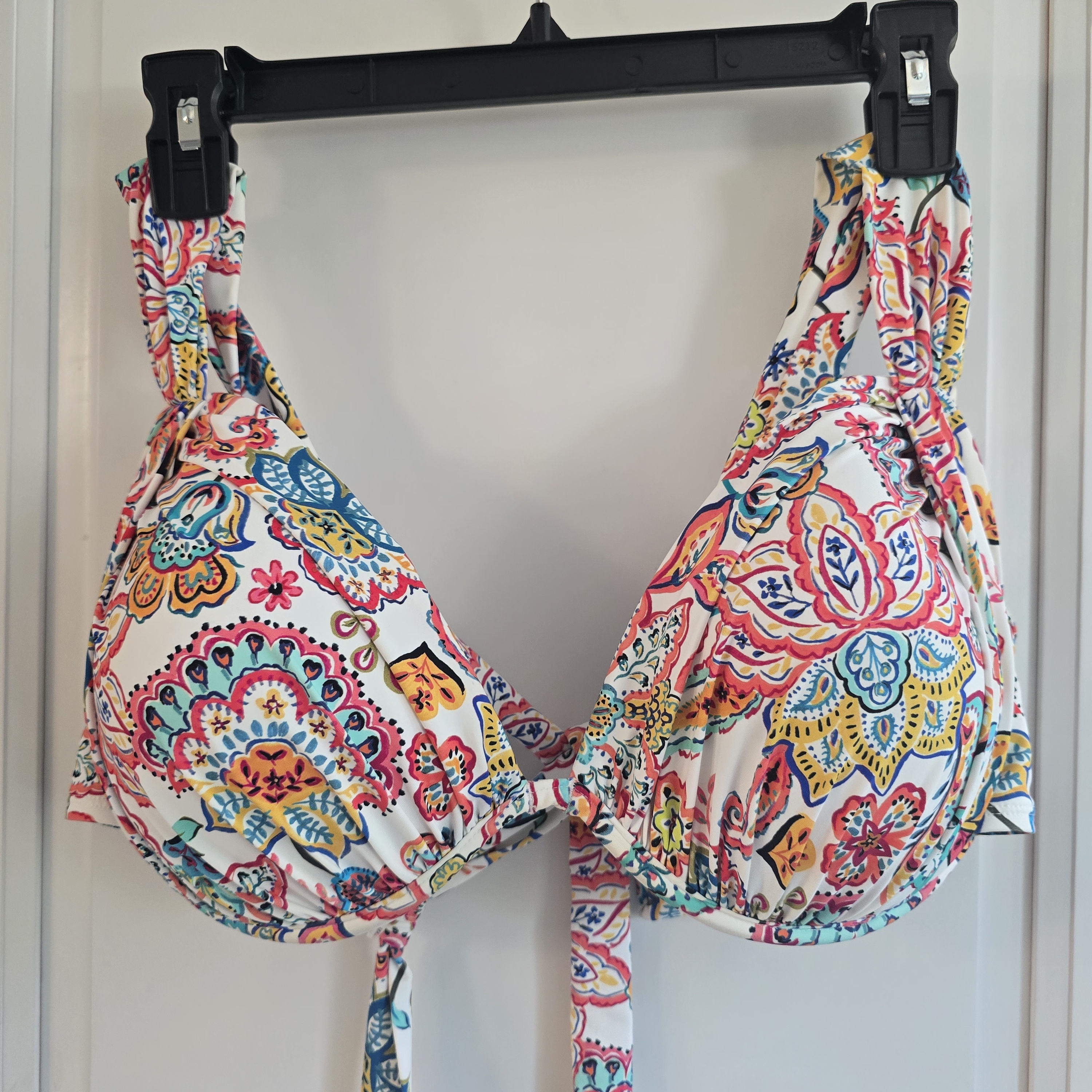 La Blanca White Bikini Top With Multicolor Paisley Trim